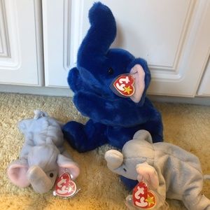 Beanie Babies Peanut